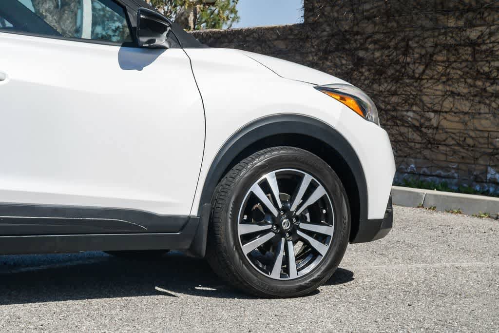 Thumbnail: 2018 Nissan Kicks - 11