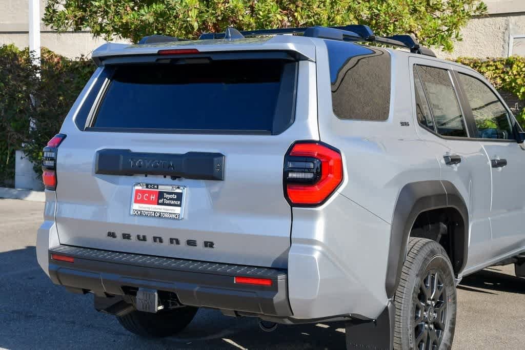 Thumbnail: 2025 Toyota 4Runner - 9