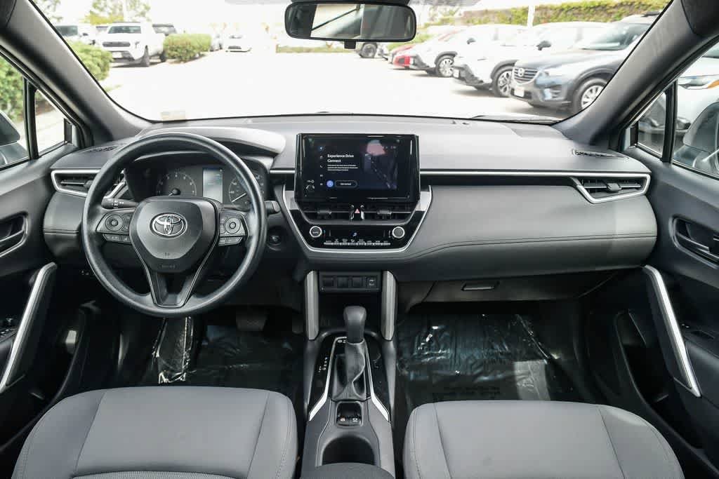 Thumbnail: 2025 Toyota Corolla Cross - 13