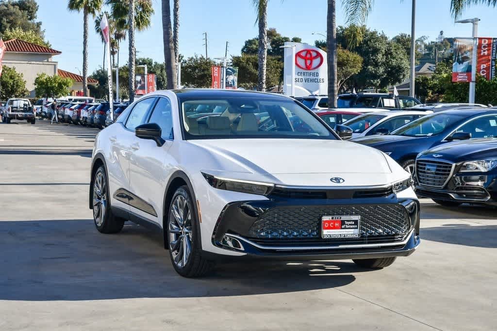 Thumbnail: 2026 Toyota Crown - 3