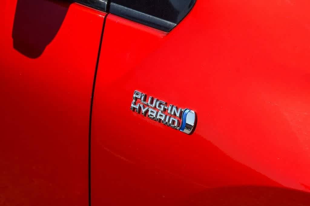Thumbnail: 2017 Toyota Prius Prime - 12