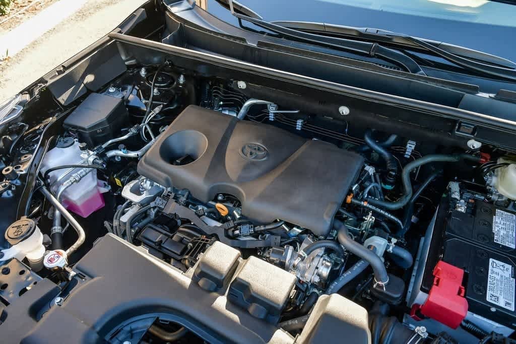 Thumbnail: 2025 Toyota RAV4 - 29