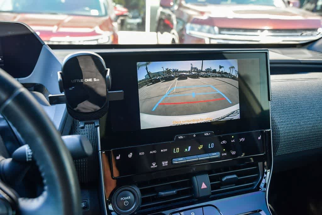 Thumbnail: 2023 Toyota bZ4X - 25