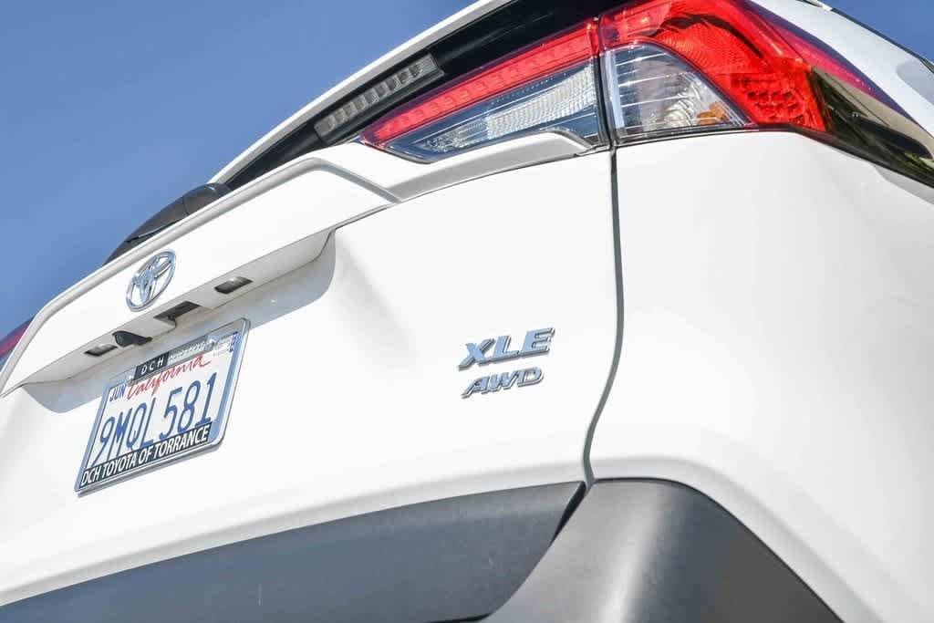 Thumbnail: 2024 Toyota RAV4 - 28