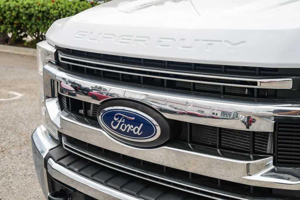 Thumbnail: 2022 Ford Econoline - 4