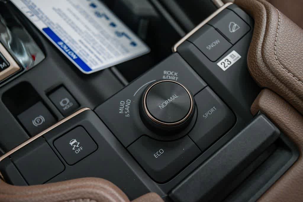 Thumbnail: 2026 Toyota Grand Highlander - 22