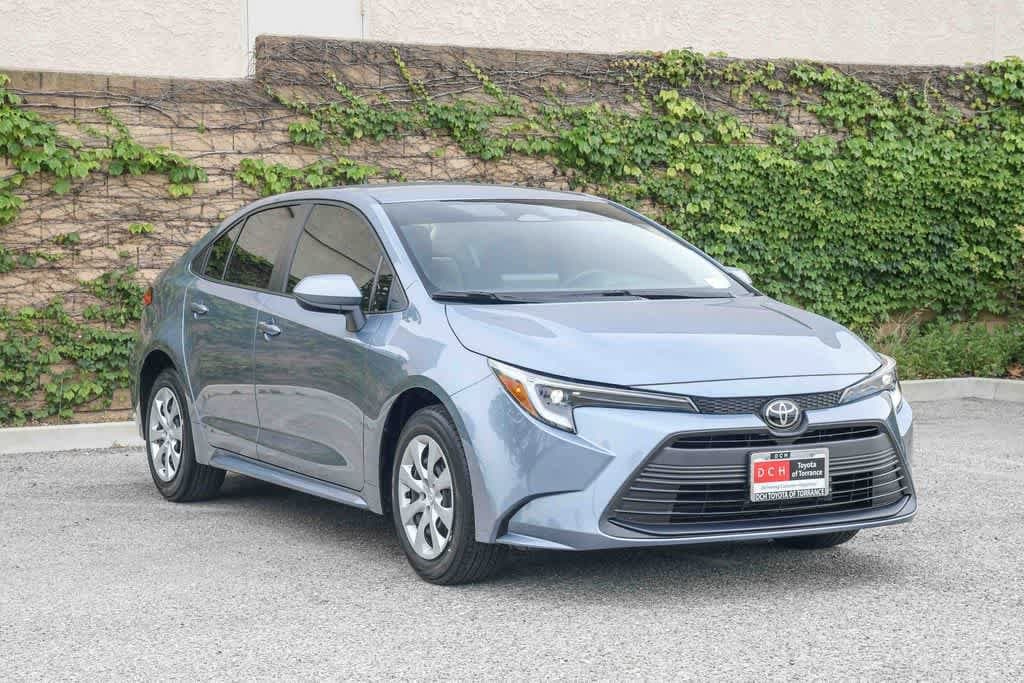 Thumbnail: 2026 Toyota Corolla - 3