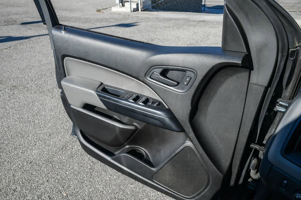 Thumbnail: 2019 Chevrolet Colorado - 25