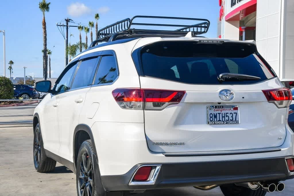 Thumbnail: 2019 Toyota Highlander - 6