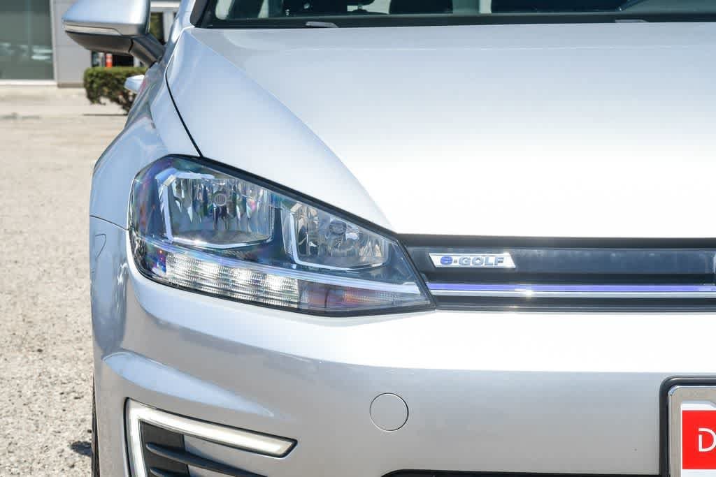 Thumbnail: 2019 Volkswagen e-Golf - 4