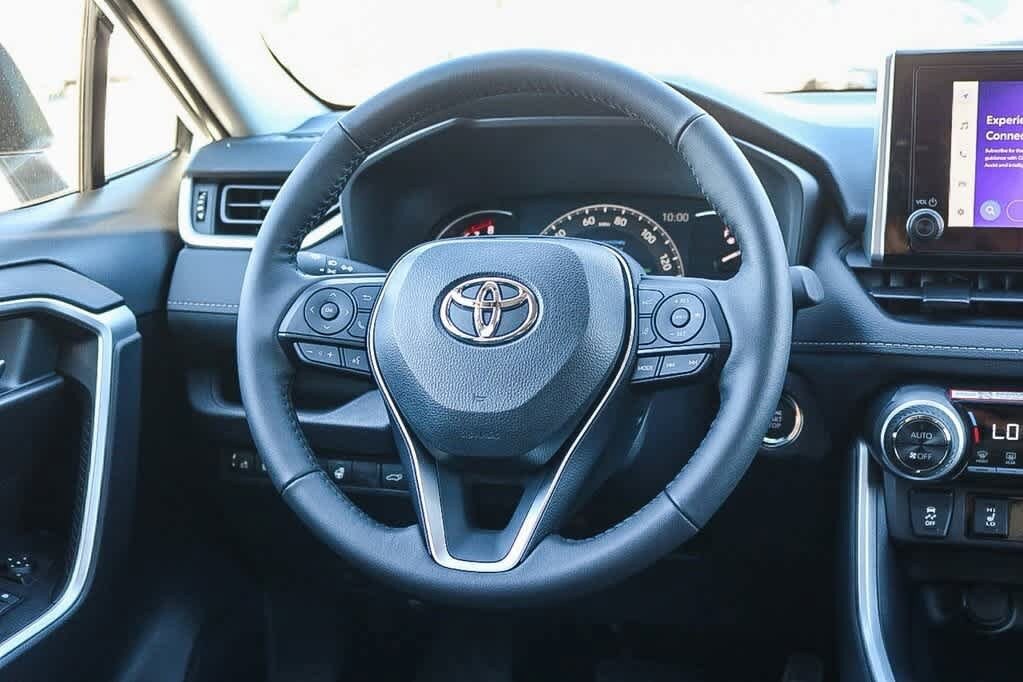 Thumbnail: 2025 Toyota RAV4 - 15