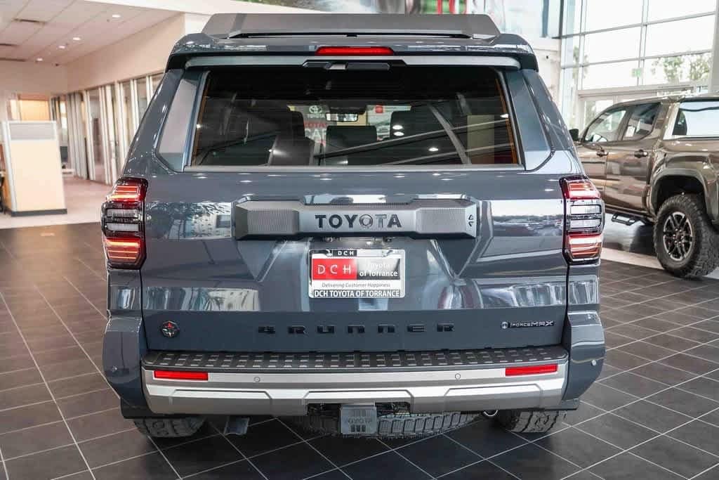Thumbnail: 2025 Toyota 4Runner - 7