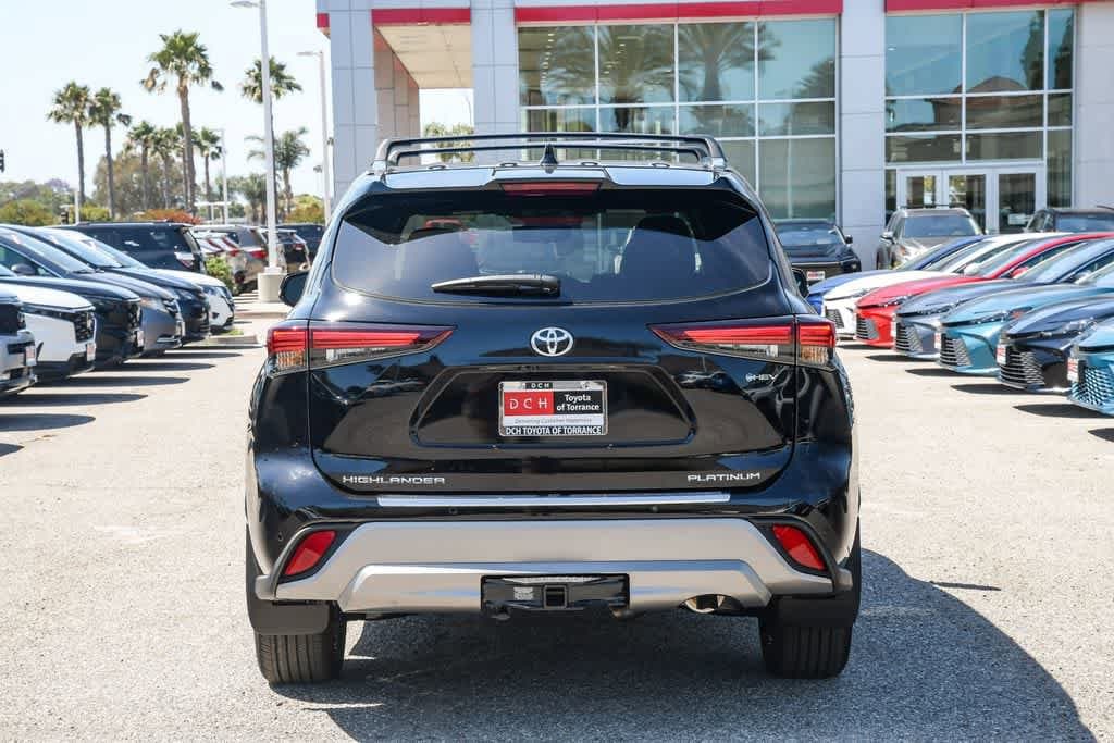 Thumbnail: 2026 Toyota Highlander - 8