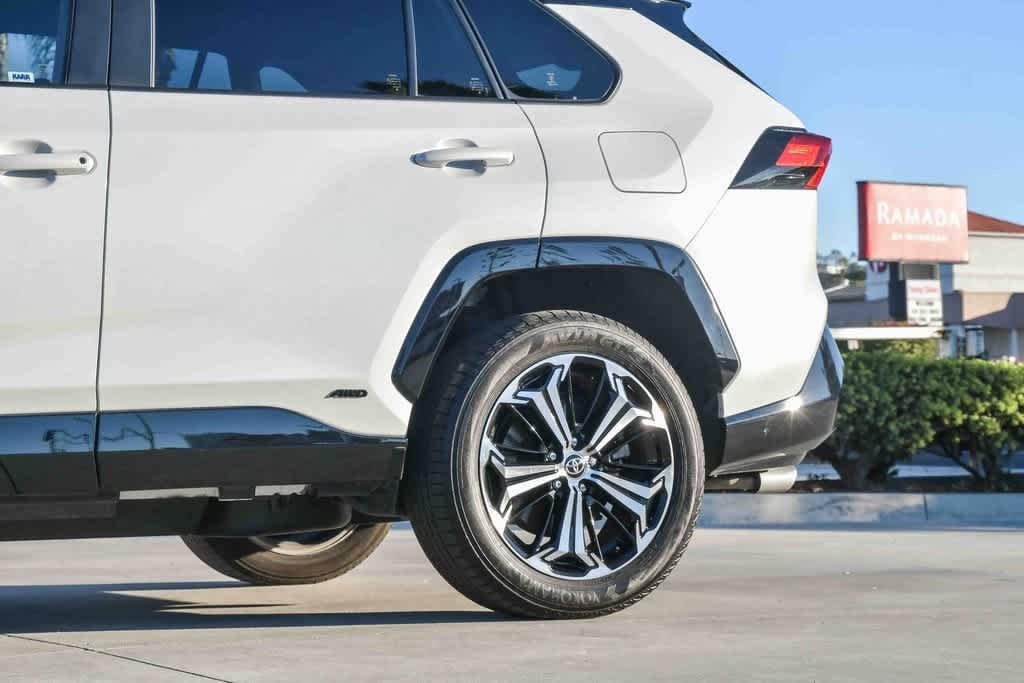 Thumbnail: 2024 Toyota RAV4 - 11