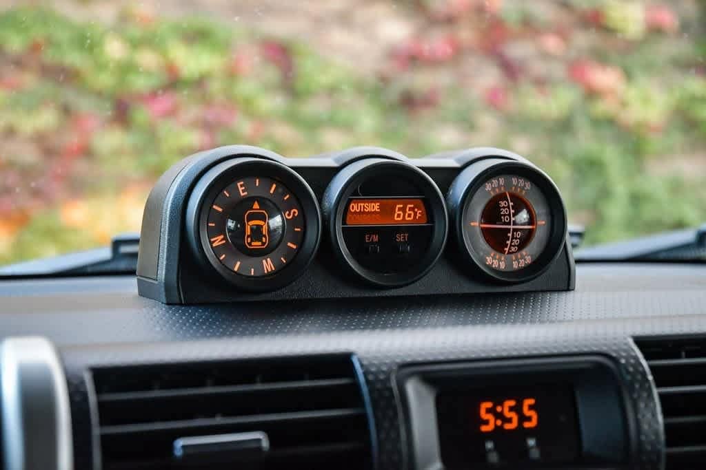 Thumbnail: 2012 Toyota FJ Cruiser - 29