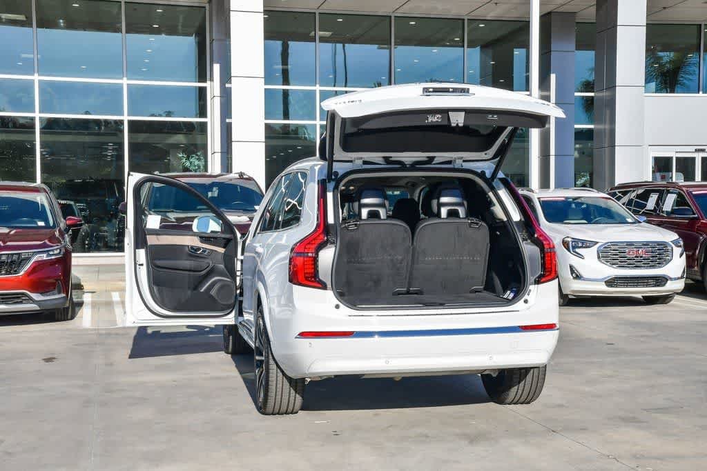 Thumbnail: 2025 Volvo XC90 - 27
