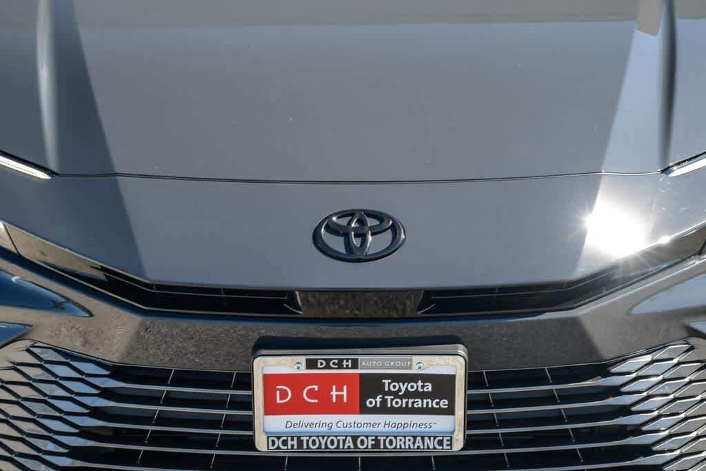 2026 Toyota Camry XLE photo 4