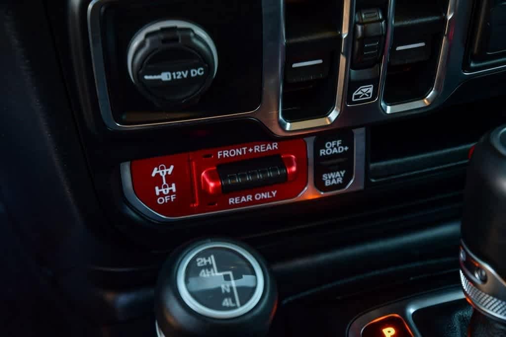 Thumbnail: 2021 Jeep Wrangler - 27