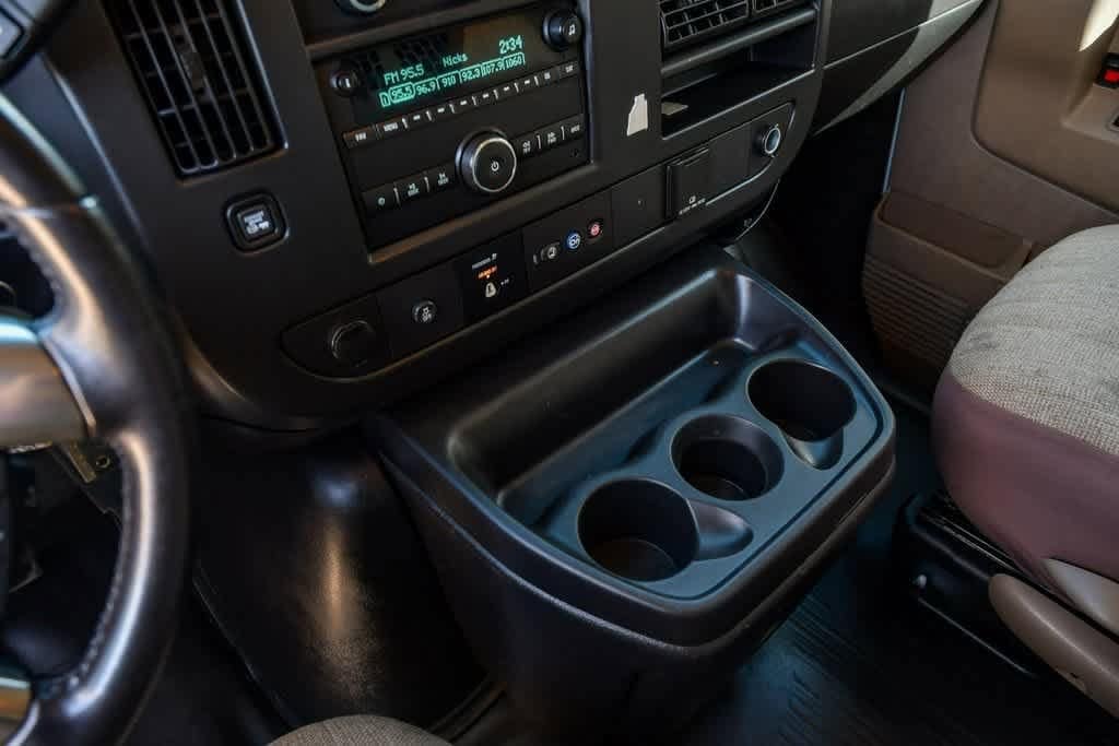 Thumbnail: 2019 GMC Savana - 23