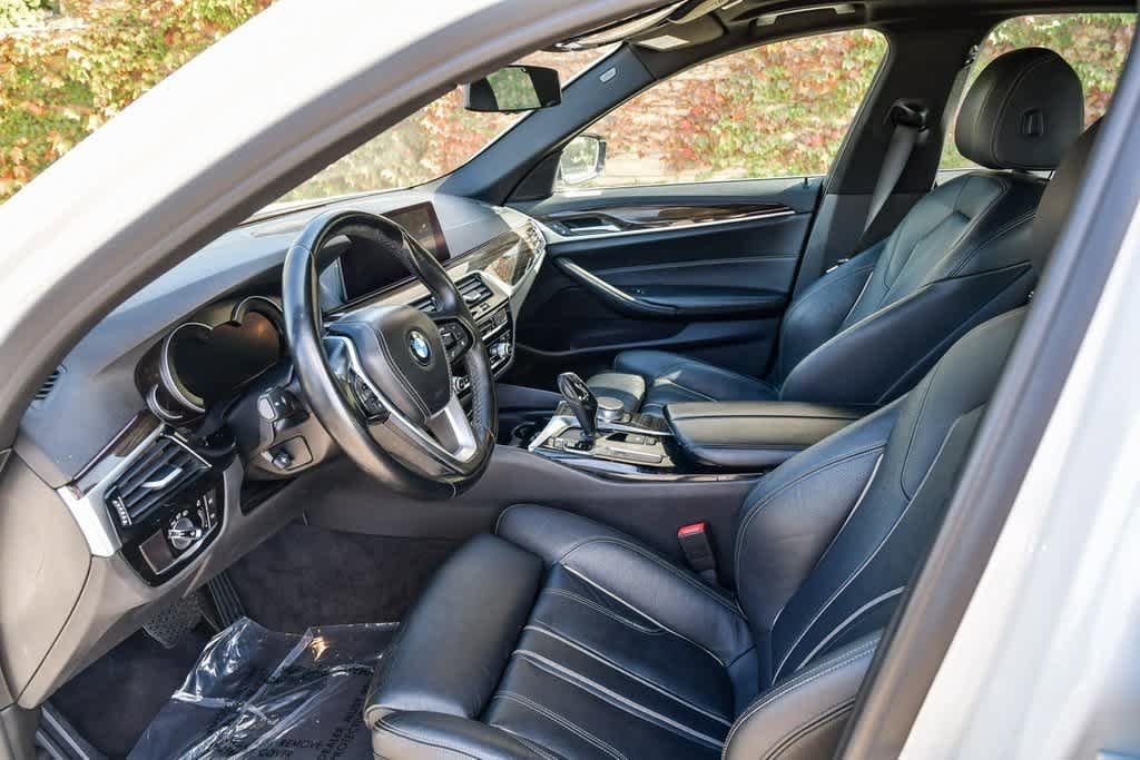 Thumbnail: 2019 BMW 5 Series - 16