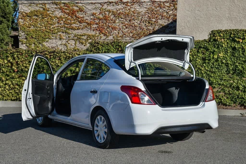 Thumbnail: 2019 Nissan Versa - 27