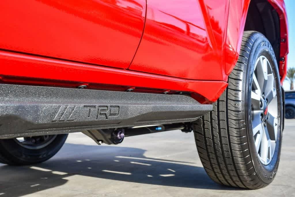 Thumbnail: 2025 Toyota 4Runner - 12