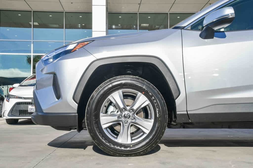 Thumbnail: 2025 Toyota RAV4 - 10