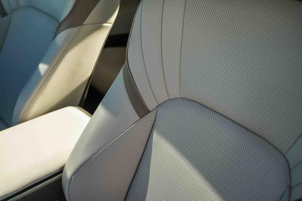 Thumbnail: 2026 Toyota Crown - 26