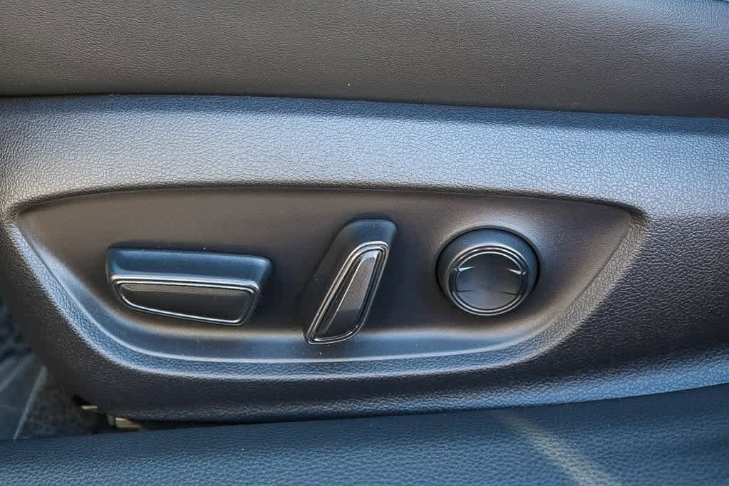 Thumbnail: 2026 Toyota Prius - 21