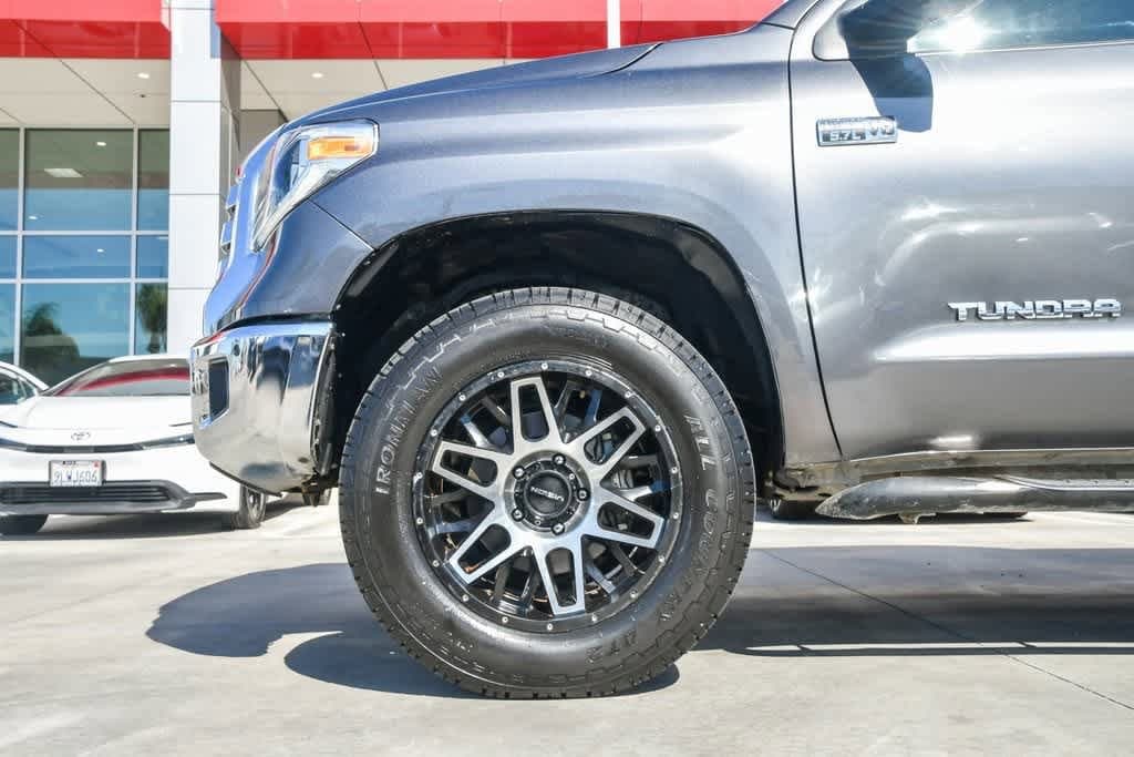 Thumbnail: 2021 Toyota Tundra - 11