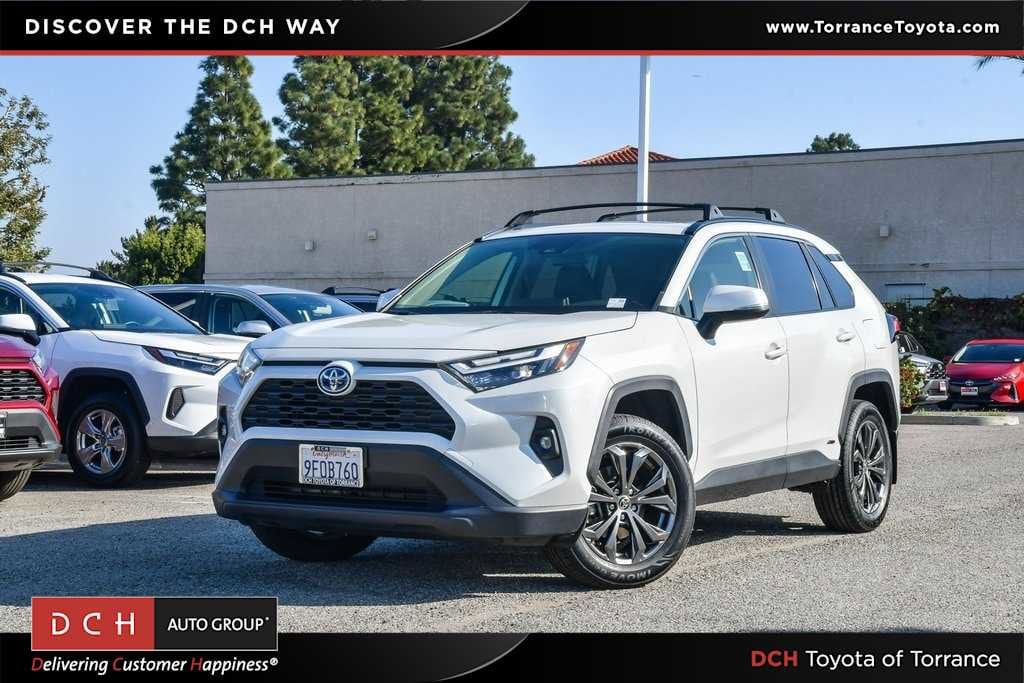 2023 Toyota RAV4 XLE Premium's photo