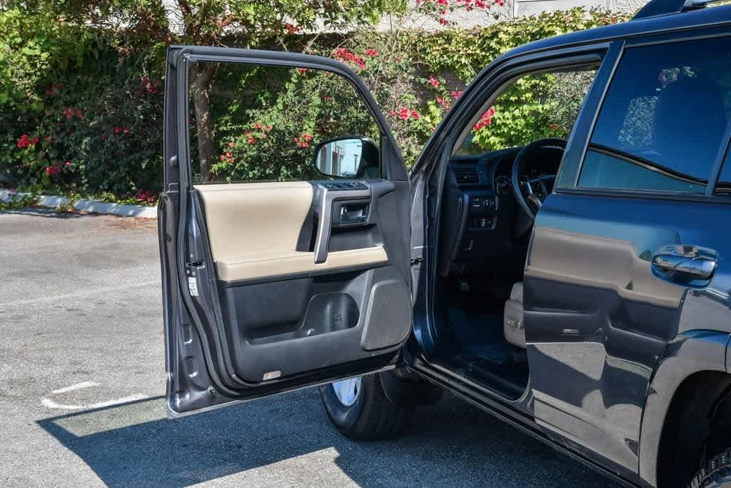 Thumbnail: 2023 Toyota 4Runner - 19