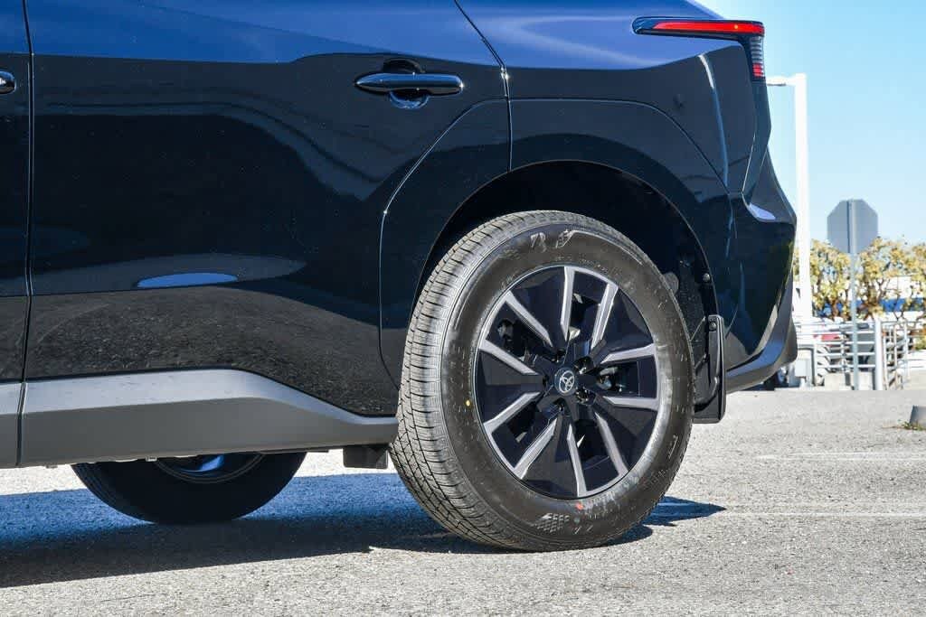 2026 Toyota bZ XLE - Photo 11