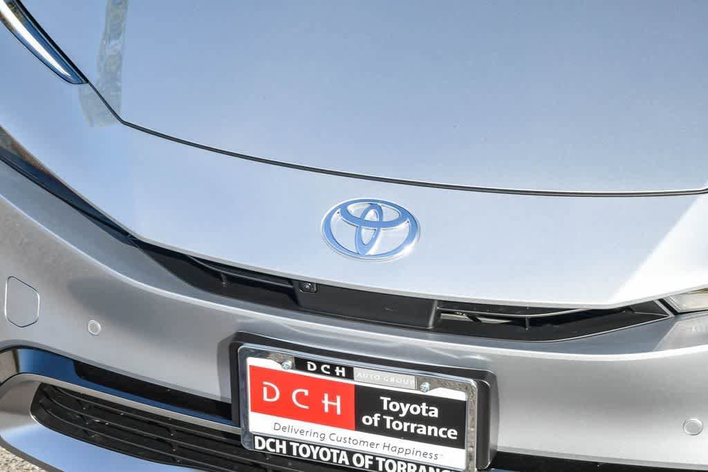 Thumbnail: 2026 Toyota Prius - 5