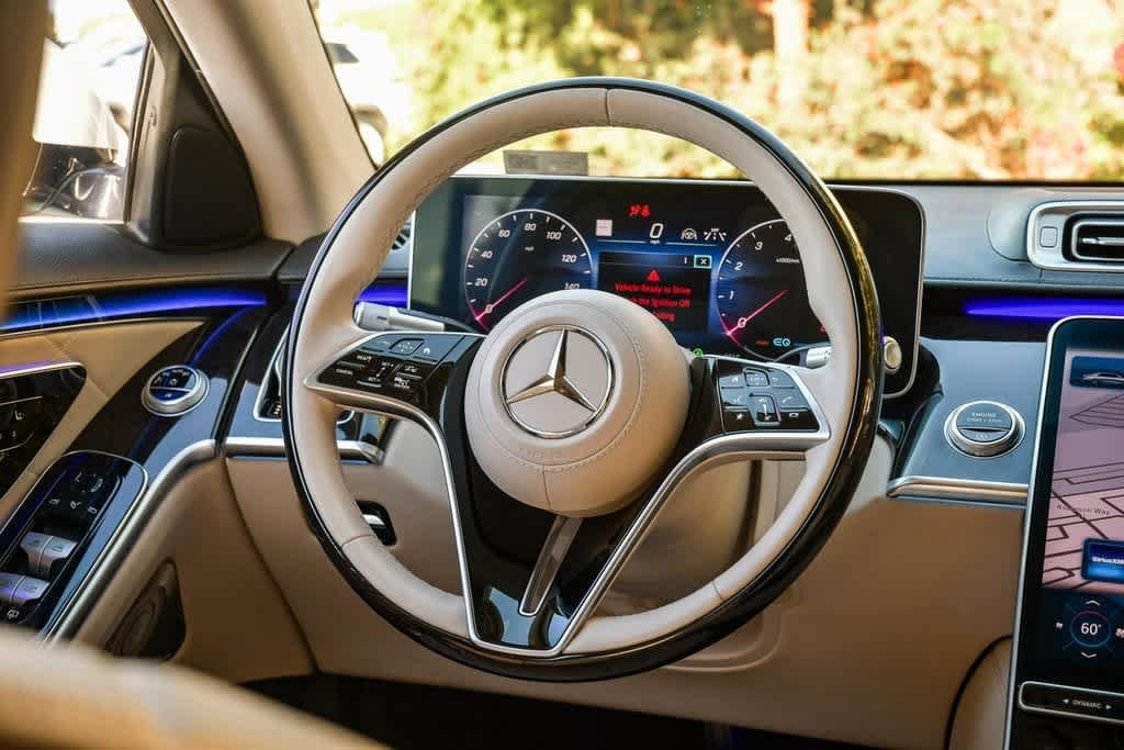 Thumbnail: 2021 Mercedes-Benz S-Class - 16