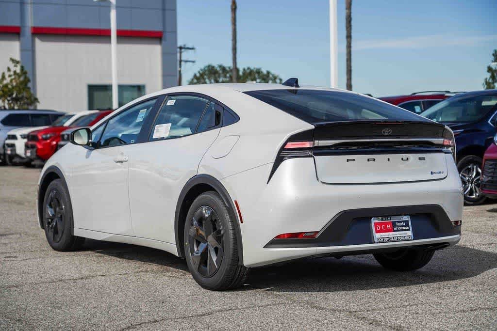 Thumbnail: 2026 Toyota Prius - 8