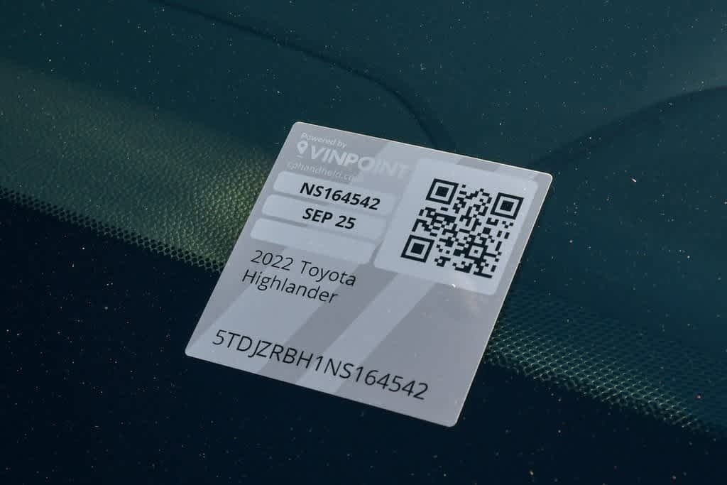 Thumbnail: 2022 Toyota Highlander - 31