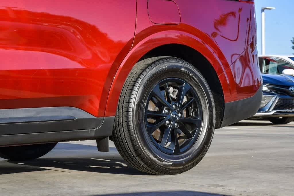 Thumbnail: 2024 Kia Carnival - 11