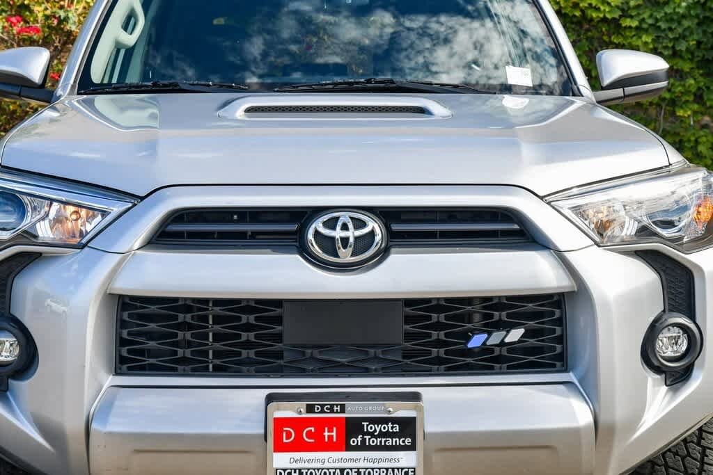 2021 Toyota 4Runner TRD Off-Road photo 4