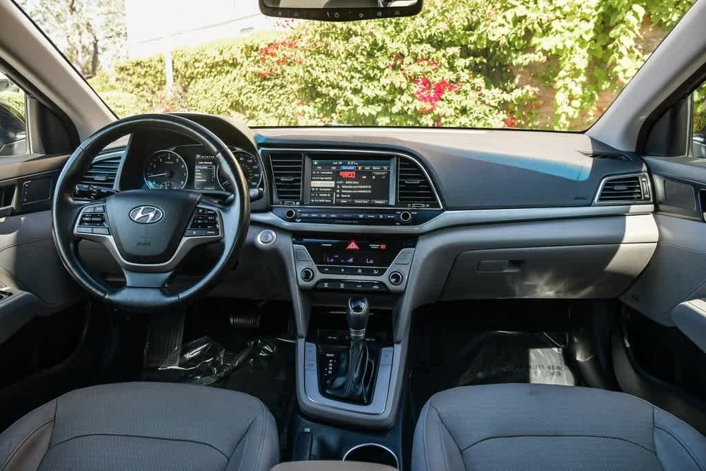Thumbnail: 2017 Hyundai Elantra - 14