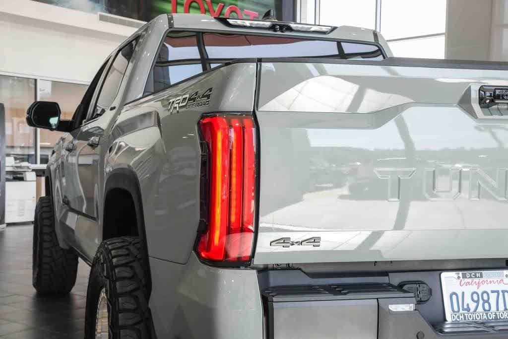 2025 Toyota Tundra Limited photo 6