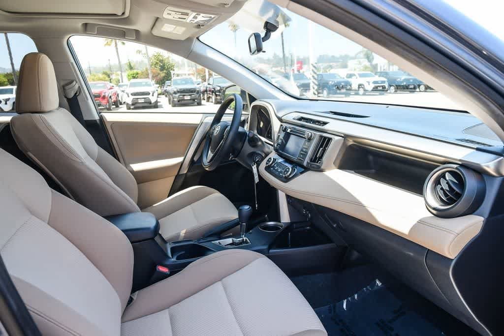 Thumbnail: 2013 Toyota RAV4 - 15