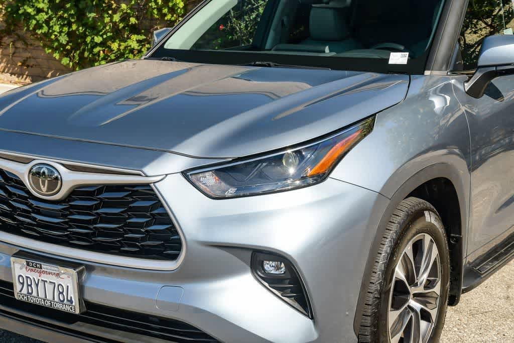 2022 Toyota Highlander XLE photo 4