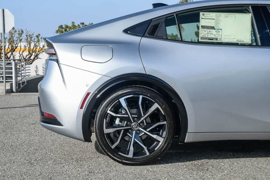 Thumbnail: 2026 Toyota Prius - 10