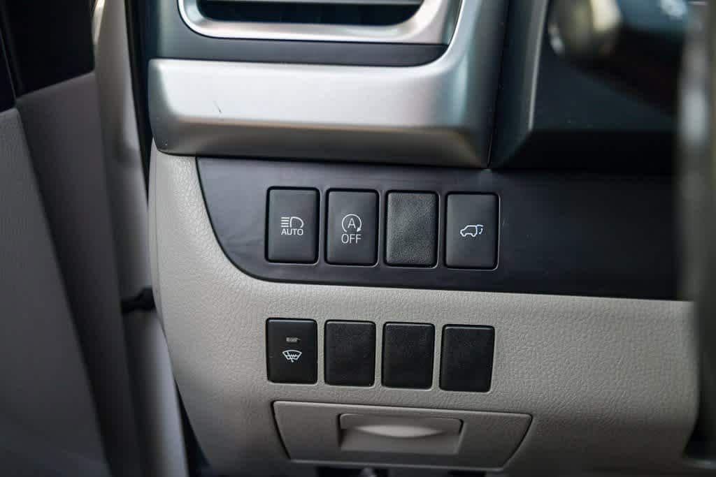 Thumbnail: 2019 Toyota Highlander - 28