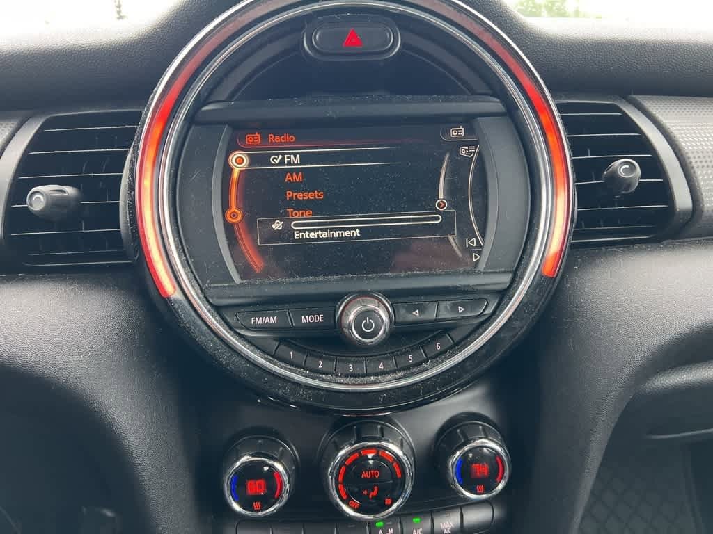 2014 MINI Cooper Hardtop  17