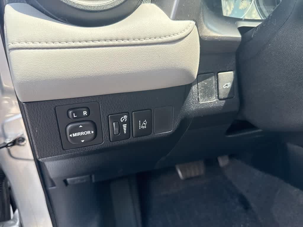 Thumbnail: 2016 Toyota RAV4 - 25