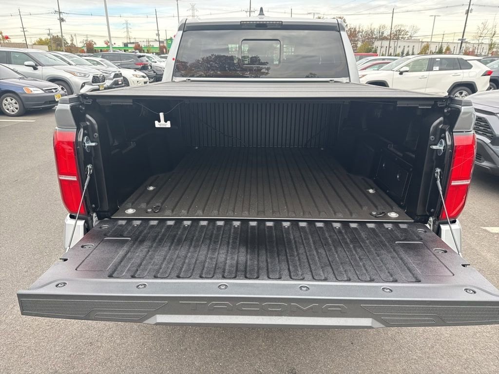 Thumbnail: 2025 Toyota Tacoma - 10