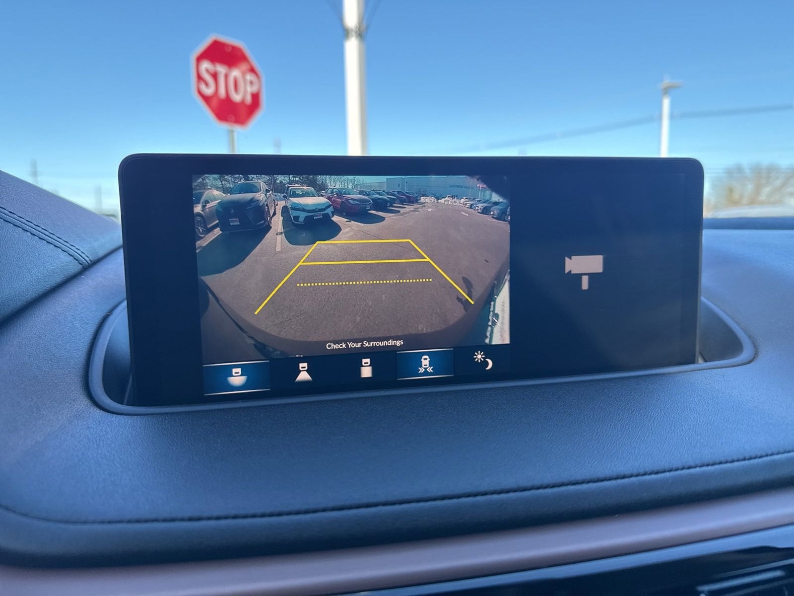 Thumbnail: 2023 Acura MDX - 23