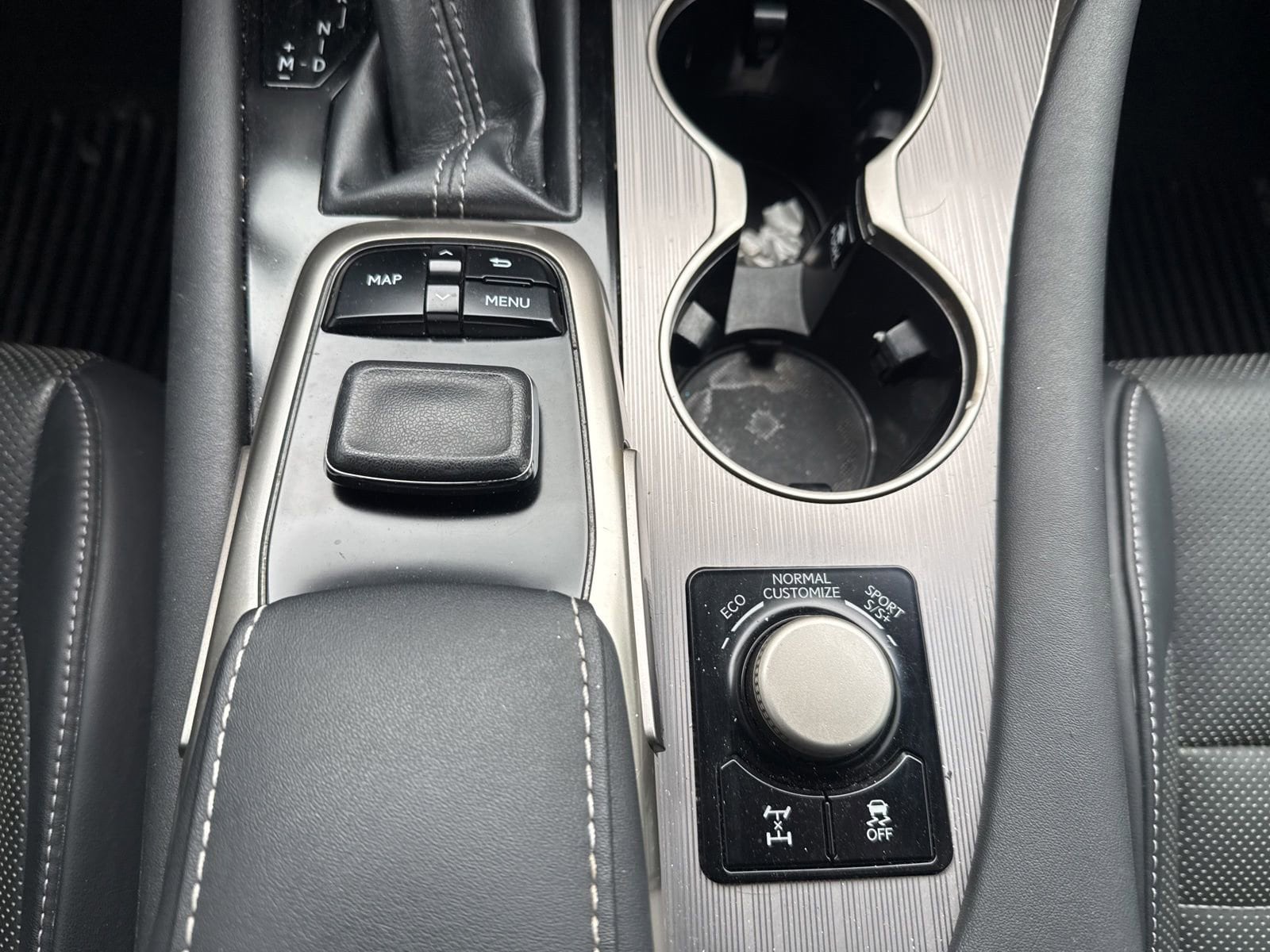 Thumbnail: 2016 Lexus RX - 31